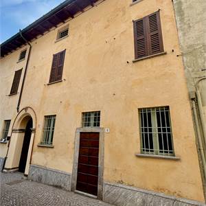 2 locali In Affitto a Crema