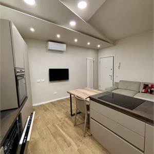 2 locali In Affitto a Crema