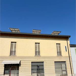 Commercial Premises / Showrooms for Rent in Crema