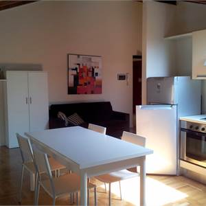 2 locali In Affitto a Crema