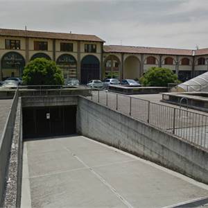 Garage In Affitto a Crema